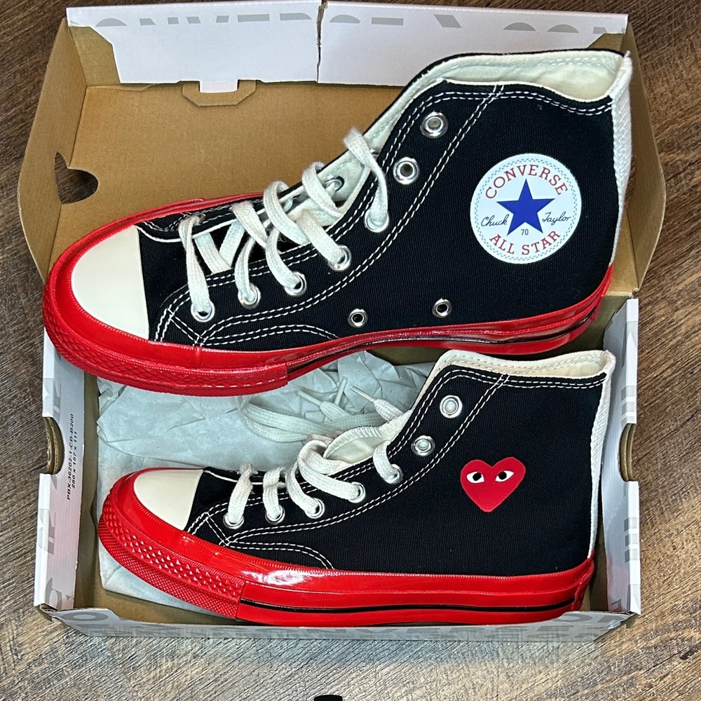 Converse x Comme des Garçons PLAY Chuck 70
Style: A01793C_050
